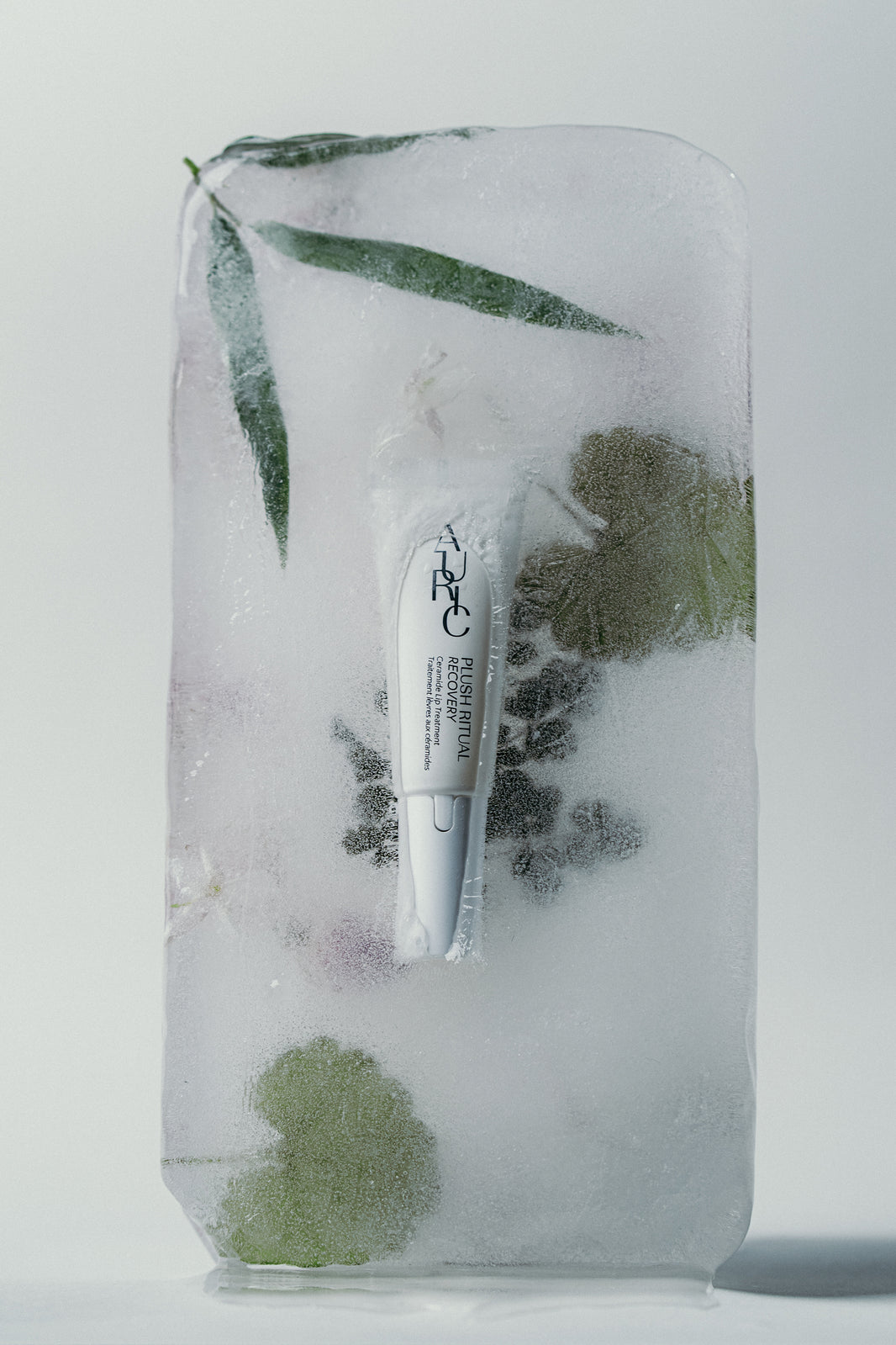 Luxury cosmetics brand created by Samantha Ravndahl